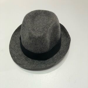 Tarnish fedora, 100% wool, grey, one size, made in Italy.